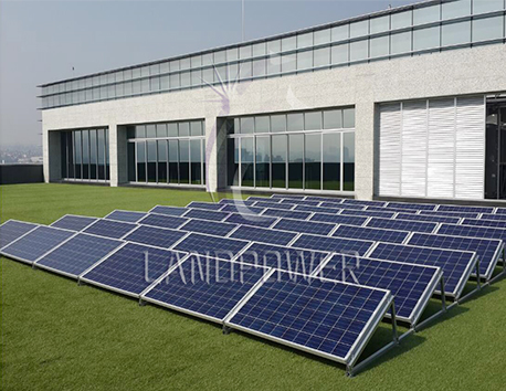 Montaje solar con balasto Landpower de 13 kw